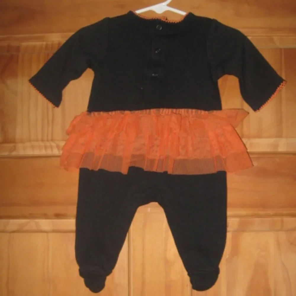 5/$30 Girls Carter's Pumpkin Halloween Outfit - Picture 2 of 2